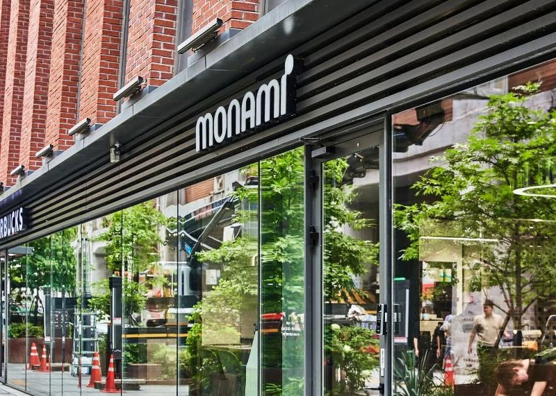 MONAMI FACTORY圣水店官方旅游实景；具体陈列与体验安排以当天为准。